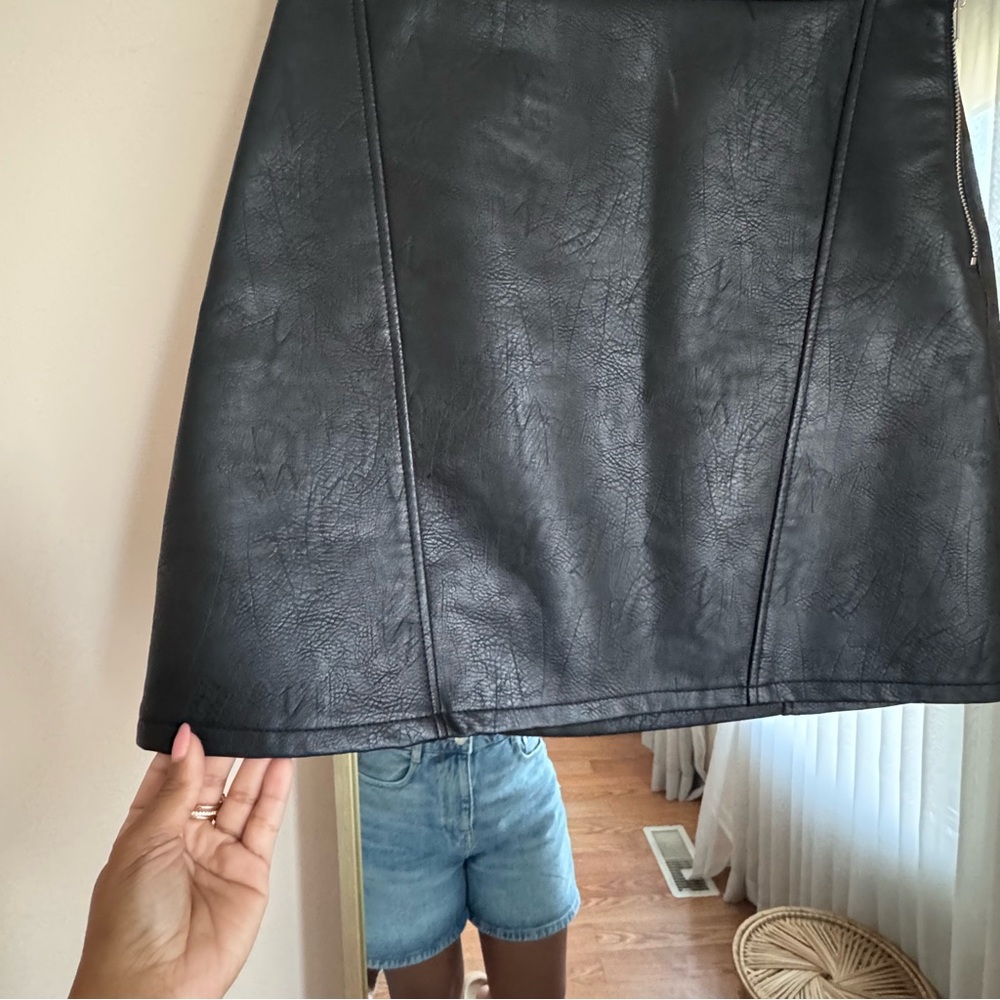 ZARA Black Leather Skirt Size S - Picture 3 of 9